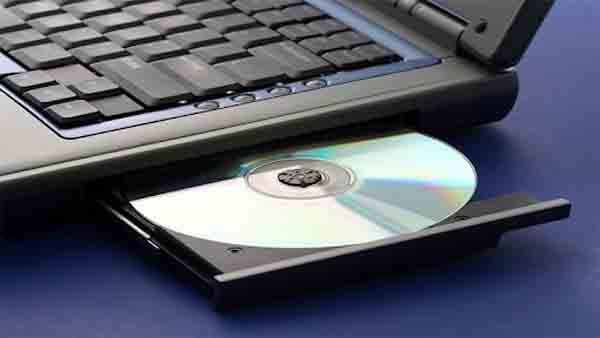 cách mở đĩa cd trên laptop