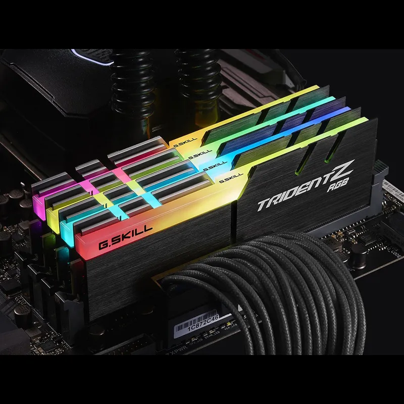 Ram Desktop Gskill Trident Z 32Gb 3200Mhz Ddr4 2*16Gb Rgb F4-3200C16D-32GTZR