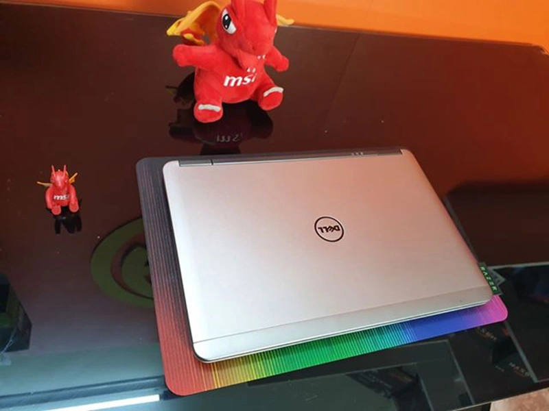 Laptop Dell Latitude E7240 I3 4030U Ram 4Gb Ssd 120Gb Cũ