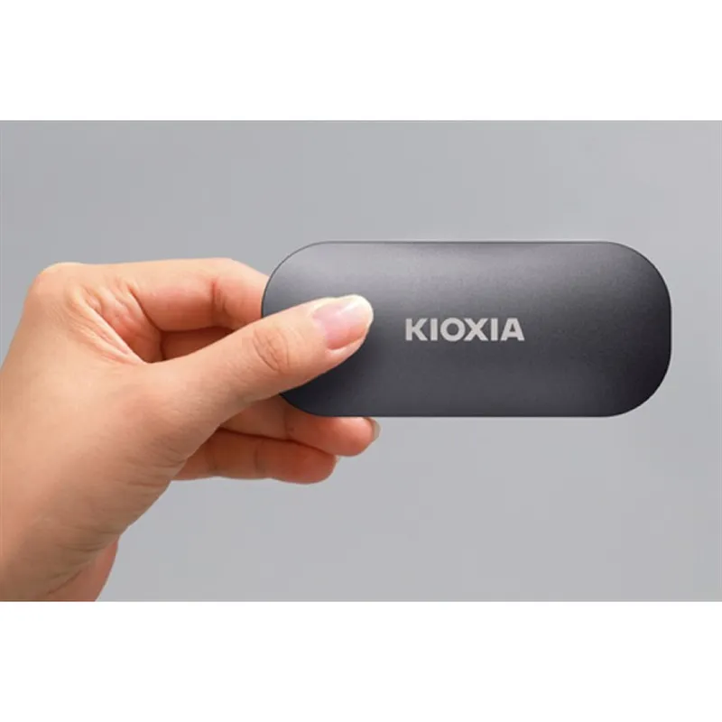 Ổ cứng SSD di động Kioxia Exceria Plus Portable 1TB (LXD10S001TG8)