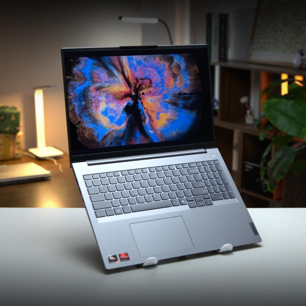 Laptop Văn phòng LENOVO ThinkBook 16 G7 ARP (21MW009QSA) | R7-7735HS, 16GB DDR5, SSD 512GB NVMe, AMD Radeon 680M, 16" WUXGA, Xám
