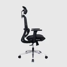 Ghế công thái học GAMI LUM2 | Đen, 150kg, Chân xoay, tay 2D, Lưng lưới